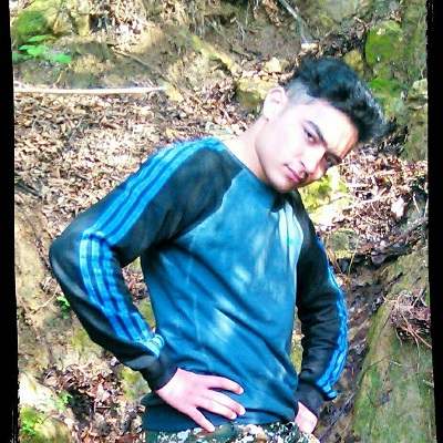 رضا کاشانی جنگ و جنگ بازی